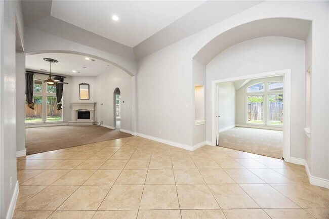 Building Photo - 2423 Rosillos Peak Dr