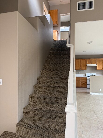 Building Photo - 285 Midnight Moon Ln