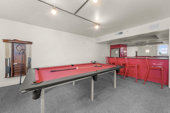 Building Photo - 1551 N Flagler Dr