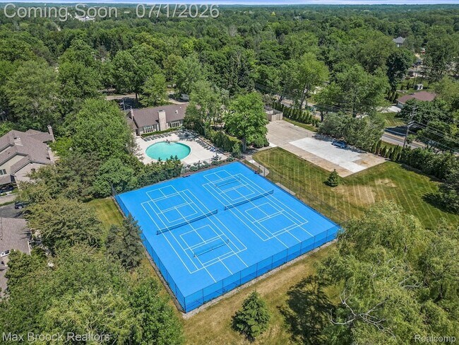 Building Photo - 1125 Meadowglen Ct