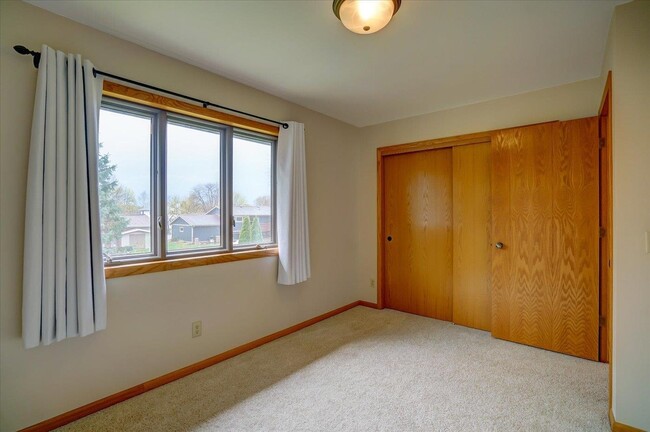 Building Photo - 5117 Hackney Way