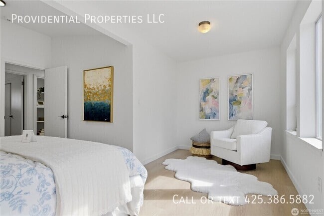 Building Photo - 527 N 200th St