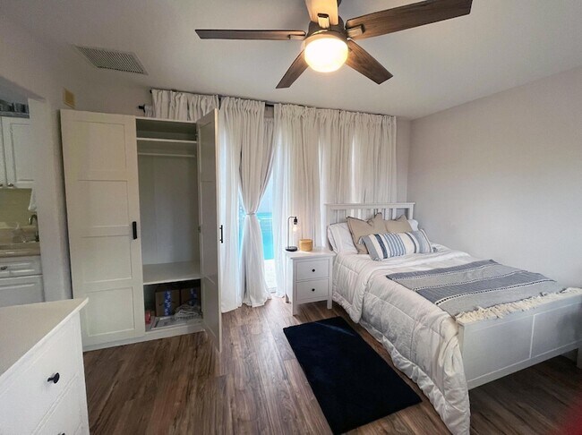 Building Photo - 2563 Egret Lake Dr