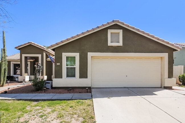 Building Photo - 775 S Evergreen St