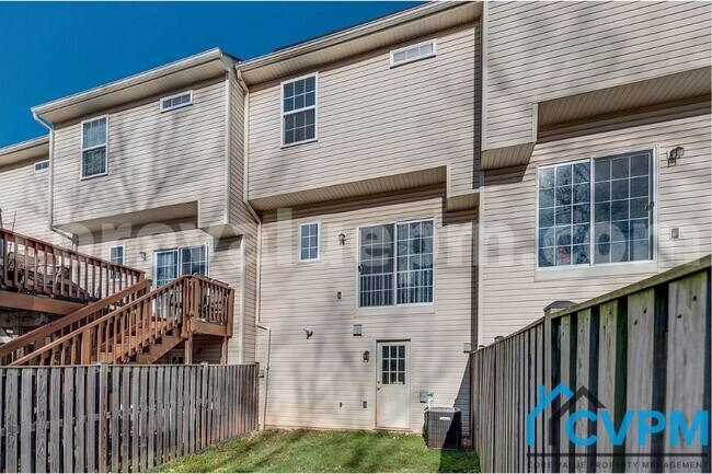 Building Photo - 6838 Warfield St