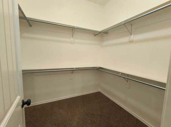 Building Photo - IMMACULATE all electric 3 bedroom + office, 2 bath home available SOON!!!