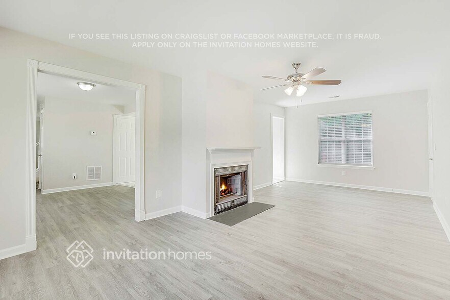 Building Photo - 3863 Creekbank Cove