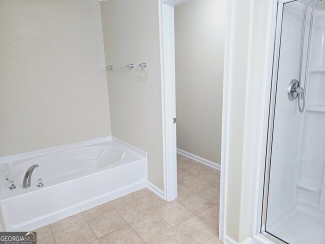 Building Photo - 249 Durham Park Way