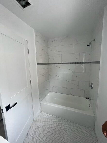 Building Photo - 19726 90th Ave