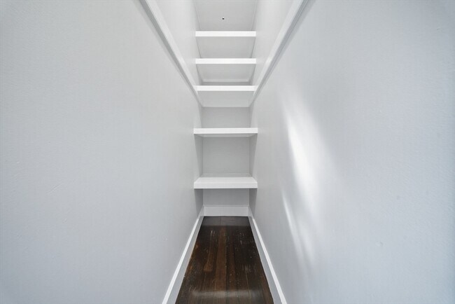 Building Photo - 22 Trescott St