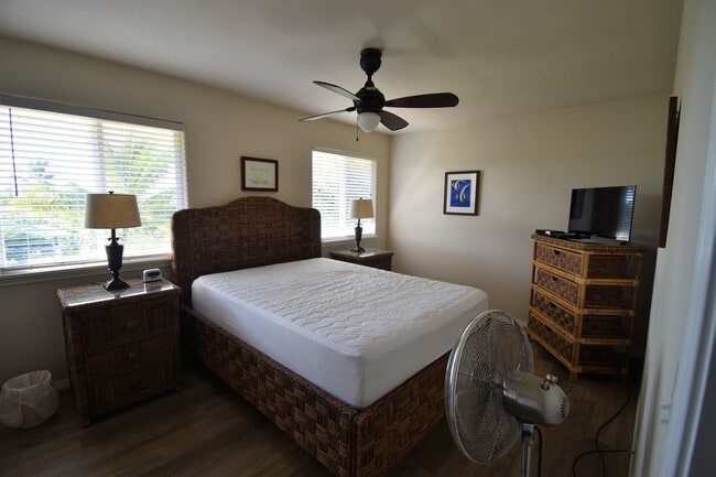 Building Photo - Palisades 4 Bedroom 3 Bath Home