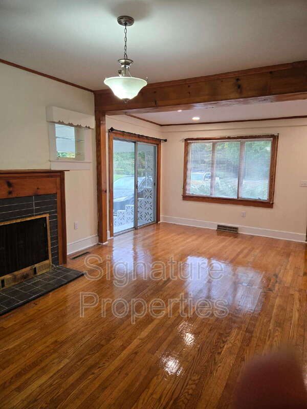 Building Photo - 2182 Morattico Rd