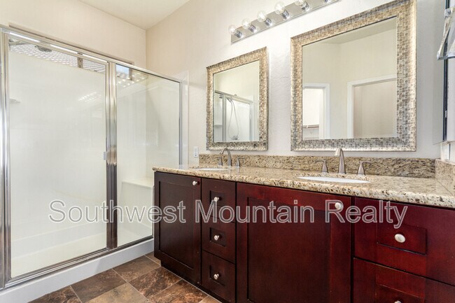 Building Photo - 28123 N Quartz Dr