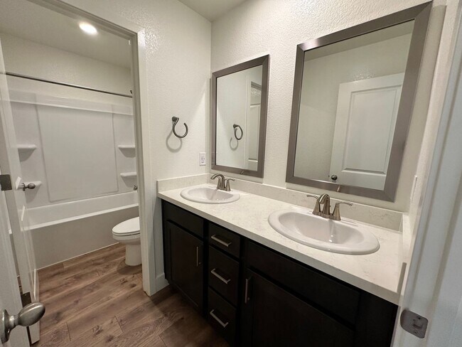 Building Photo - 7820 Rivermeadow Wy