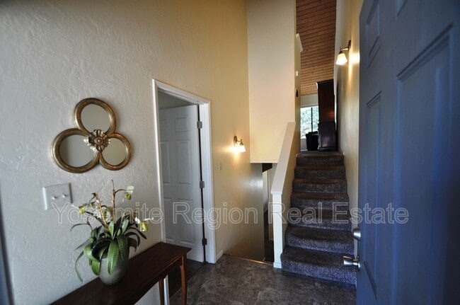 Building Photo - 12691 Junipero Serra Way