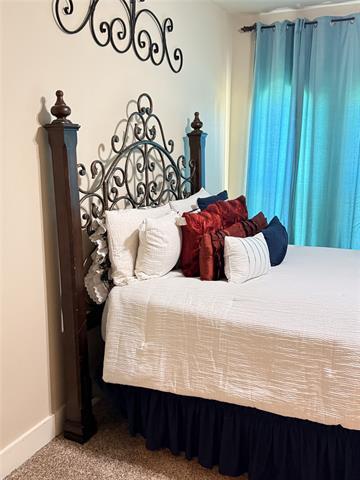 Building Photo - 303 S Kealy Ave