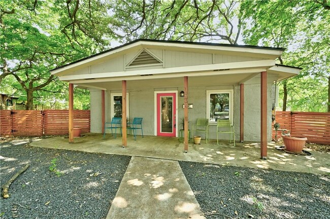 Building Photo - 1504 Robert Weaver Ave