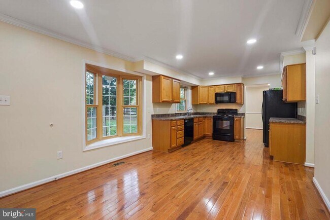 Building Photo - 5105 PHEASANT Rd