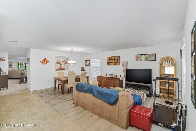 Building Photo - 4300 Millicent Cir