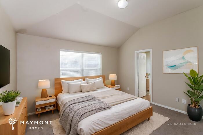 Building Photo - 1015 Bahia Vista Dr