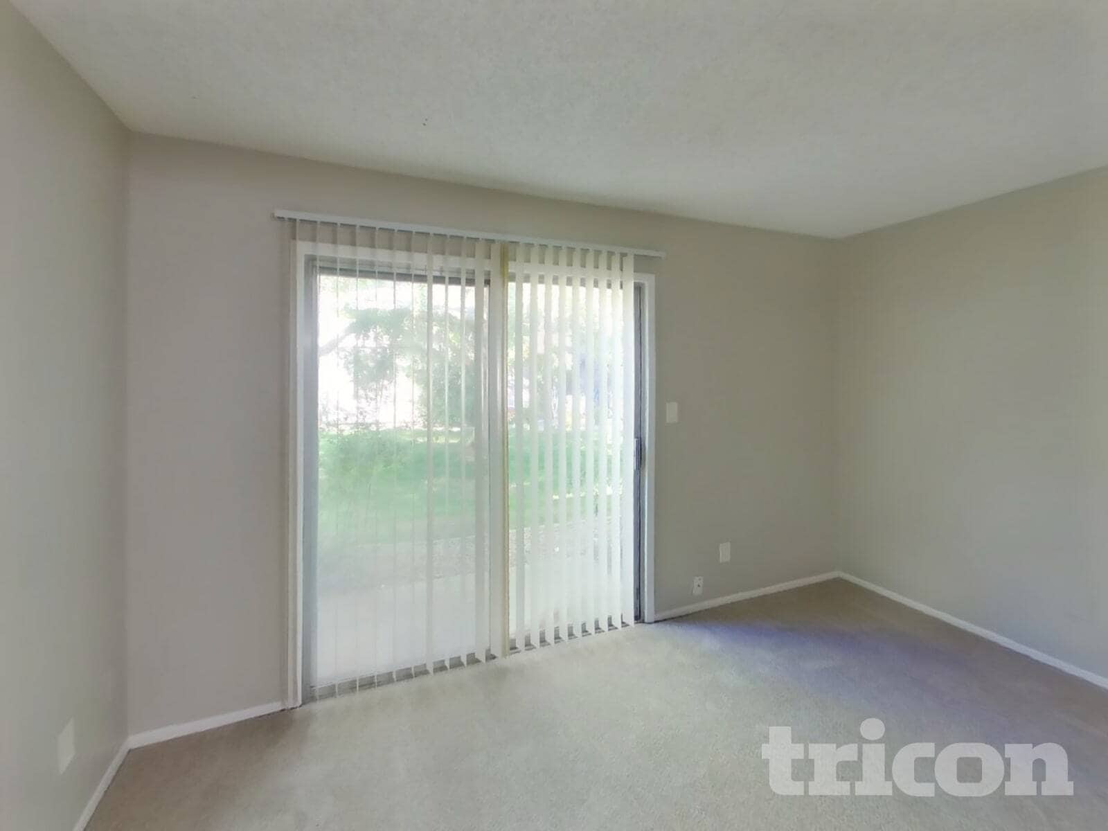 Building Photo - 14002 N 49th Ave