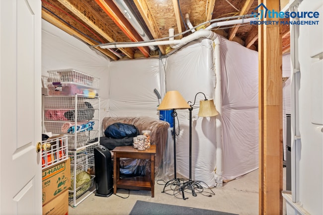 Building Photo - Charming 4 Bedroom 4 Bathroom Townhome in Desirable West Fort Collins!