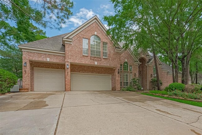 Primary Photo - 26 Spiceberry Pl