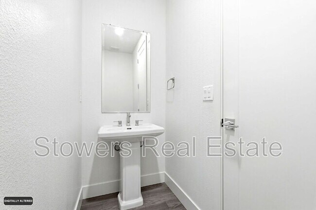 Building Photo - 6336 Moser Wy