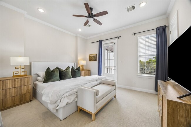 Building Photo - 1033 Ashland St