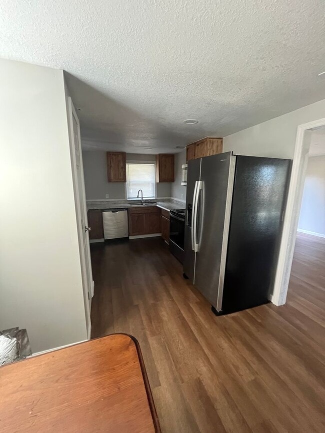 Building Photo - 1128 Dean Forest Rd