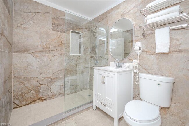 Building Photo - 138 D View Ave