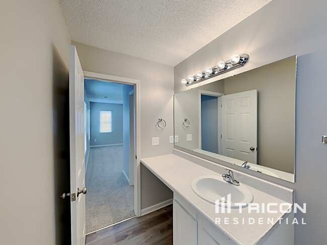 Building Photo - 812 Spears Dr