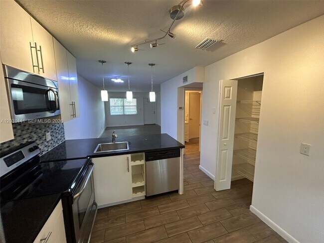 Building Photo - 3777 NW 78th Ave