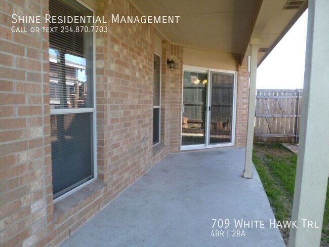 Building Photo - 709 White Hawk Trl