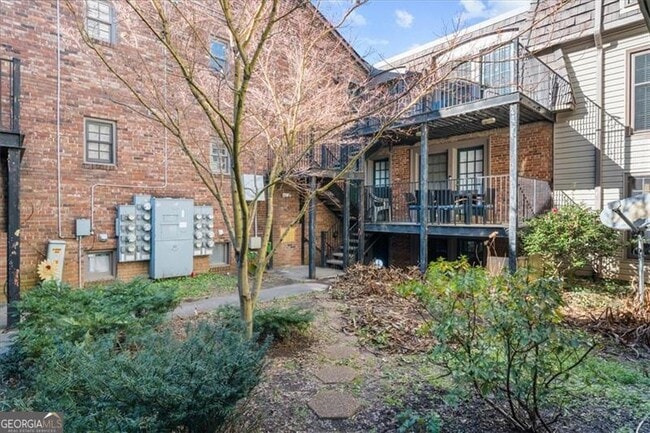 Building Photo - 3091 Colonial Way