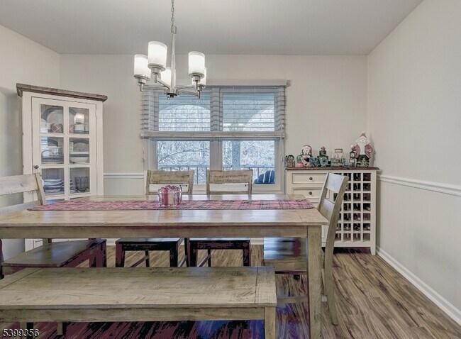 Building Photo - 17 Heritage Dr