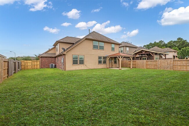 Building Photo - 30715 Legends Ridge Dr