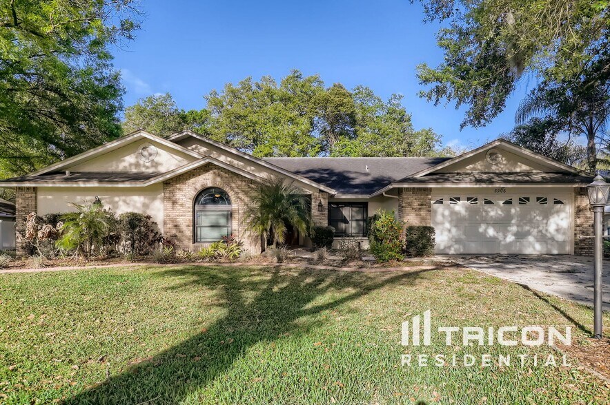 Building Photo - 3906 Broomsedge Ln