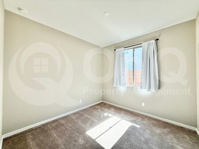 Building Photo - 6907 W Pedro Ln