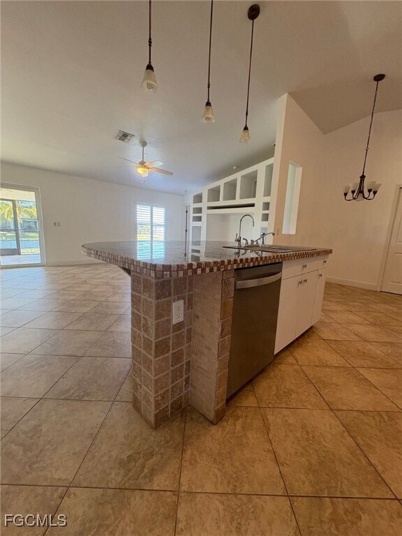 Building Photo - 1502 SW 20th Ave