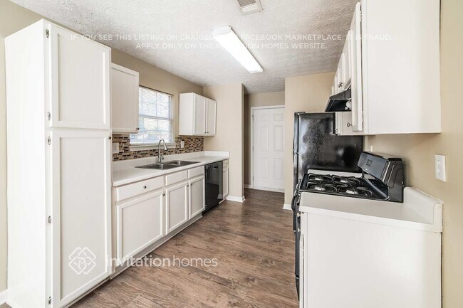 Building Photo - 8487 Misty Creek Cir