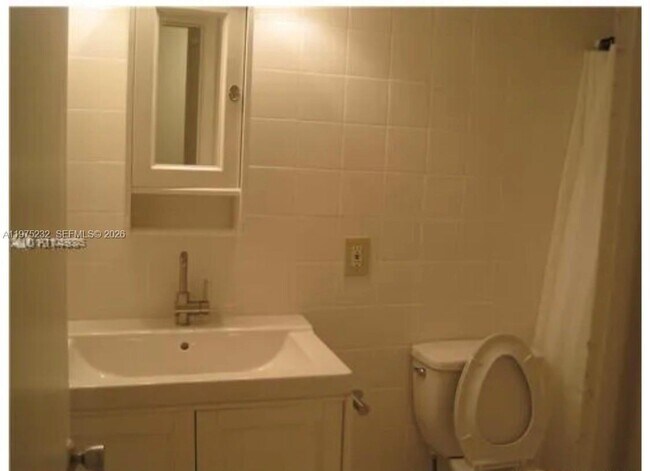 Building Photo - 318 Majorca Ave