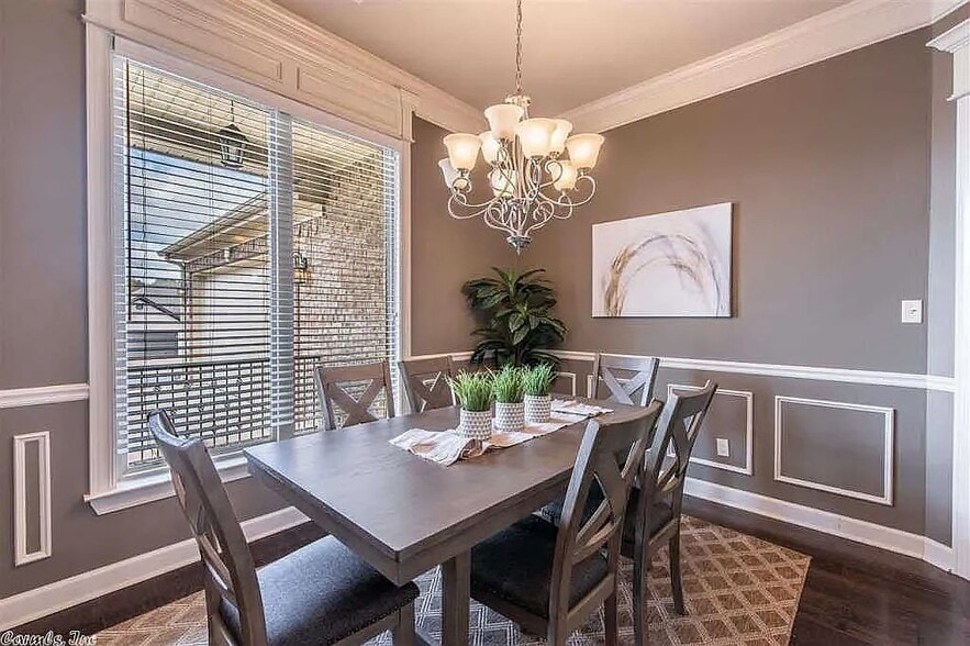 Building Photo - 9309 Meadow Gardens Cir