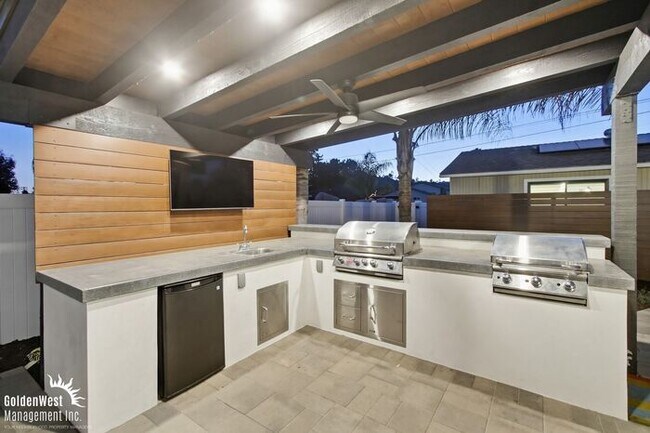 Building Photo - Stunningly Renovated 3Bdm 2Ba Home + Casita in Poway!