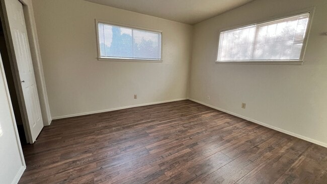 Building Photo - 5105 Danny Dr