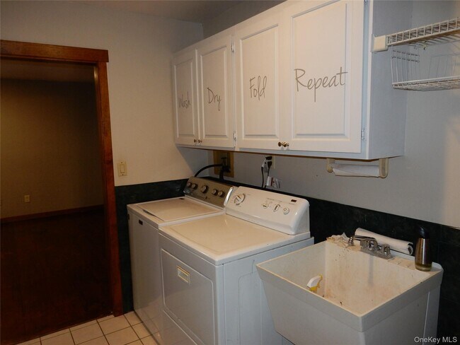 Building Photo - 104 County Rd 65