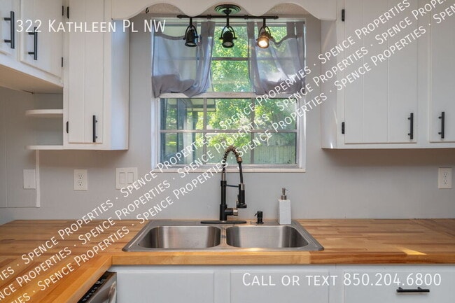 Building Photo - 322 Kathleen Pl NW