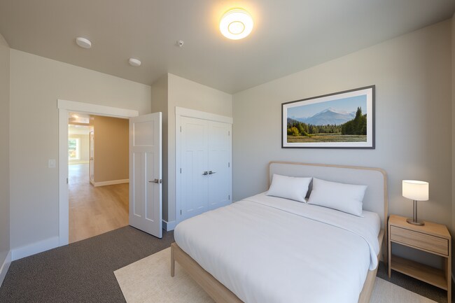 Building Photo - 67 S Main St