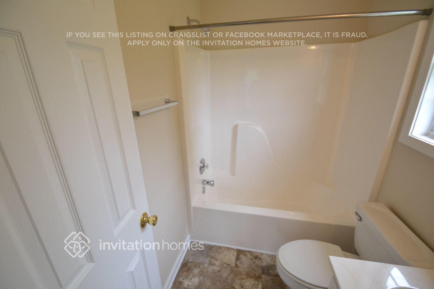 Building Photo - 5649 Rutland Dr SW