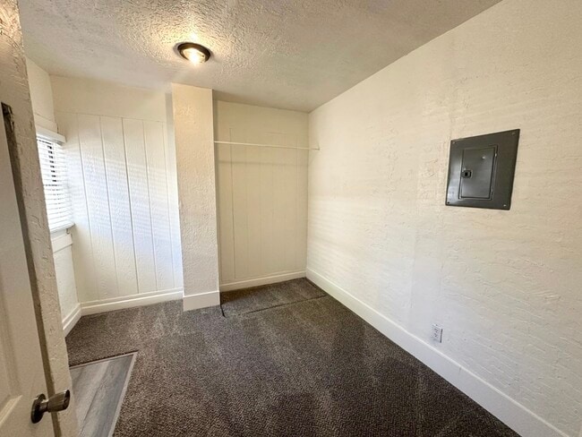 Building Photo - 3062 Adams Ave